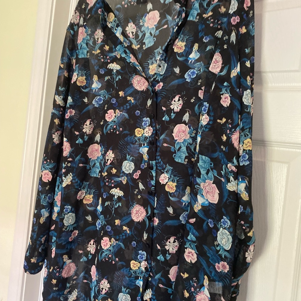 EUC Torrid Her Universe Disney Alice in Wonderland Tunic Sz 1